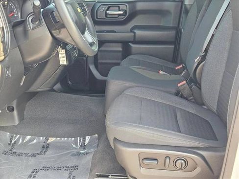 Used 2022 Chevrolet Silverado 1500 Custom w/ Safety Confidence Package RWD image 14