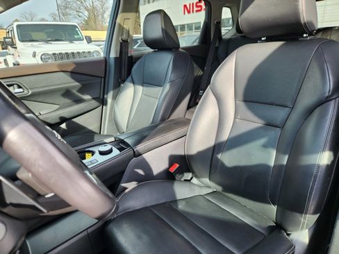 Certified 2022 Nissan Rogue SL w/ SL Premium Package image 7