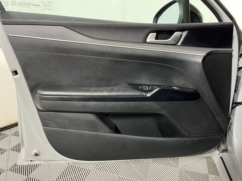 Used 2022 Kia K5 GT-Line image 10