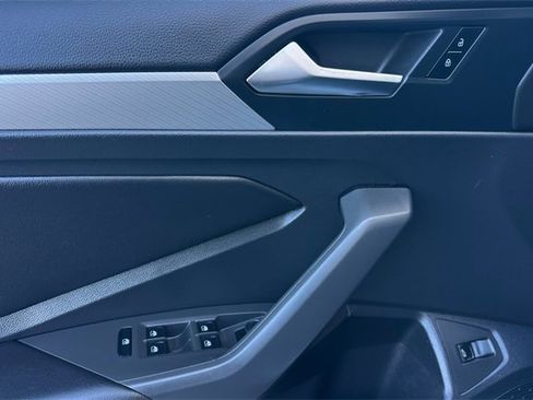 Used 2019 Volkswagen Jetta SE image 12