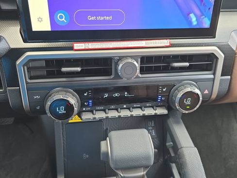 New 2026 Toyota 4Runner Limited AWD/4WD image 24