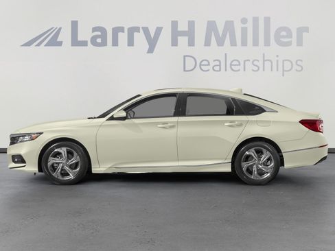 Used 2018 Honda Accord EX image 3