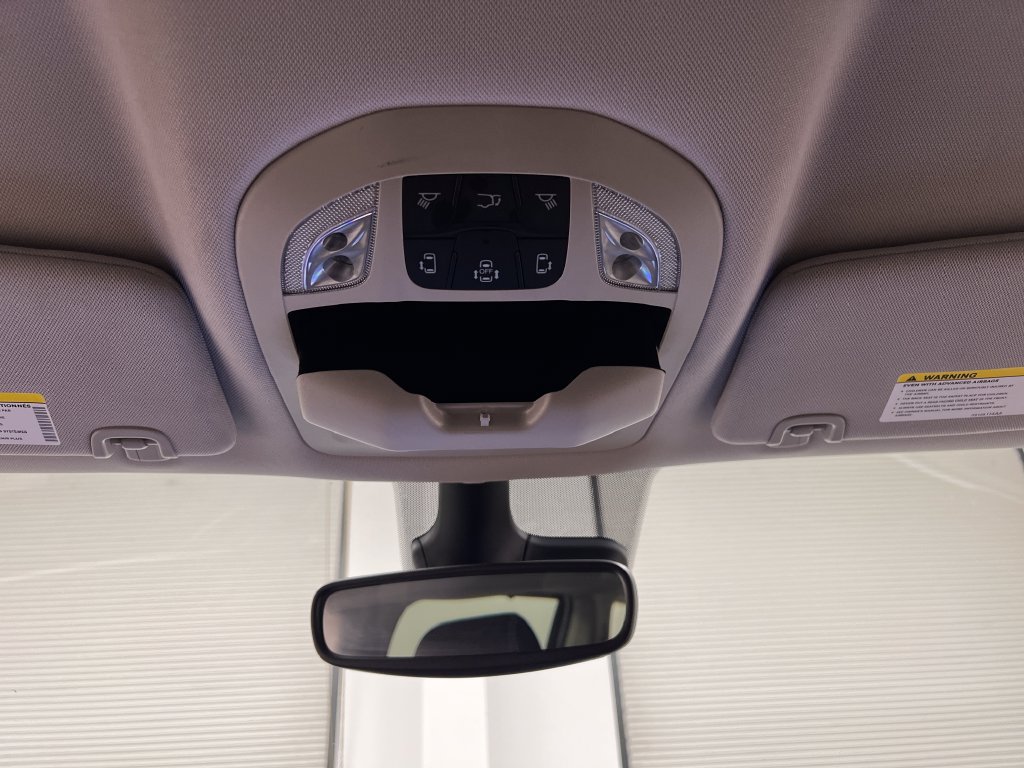Used 2024 Chrysler Pacifica Touring-L FWD image 74