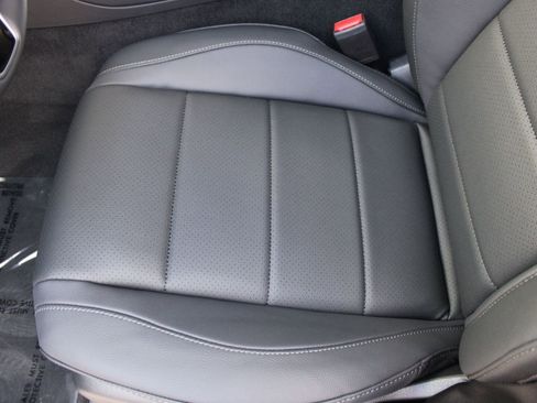 Used 2026 Mercedes-Benz GLE 350 4MATIC image 13
