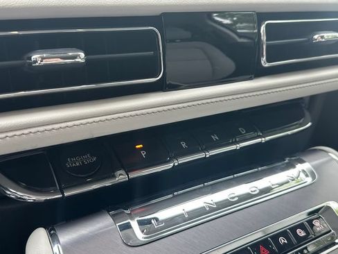 New 2026 Lincoln Aviator 2WD image 30