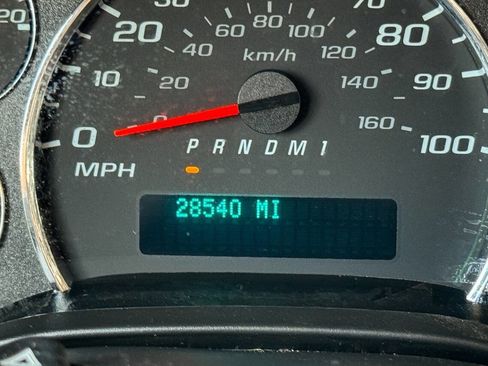 Used 2022 GMC Savana 2500 w/ Driver Convenience Package image 19