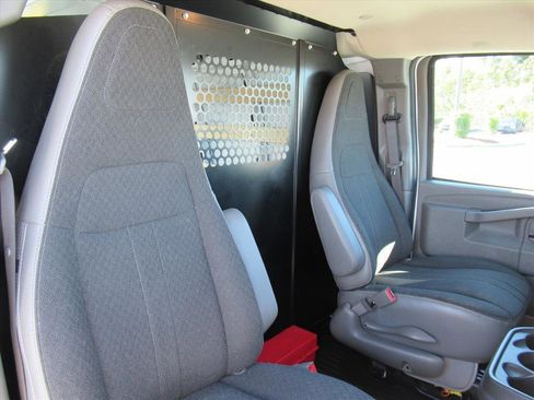 Used 2024 Chevrolet Express 2500 w/ Driver Convenience Package image 8