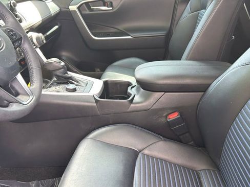 Used 2022 Toyota RAV4 XSE w/ XSE Grade Weather Package AWD/4WD image 15