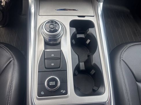 Certified 2023 Ford Explorer XLT w/ Equipment Group 202A AWD/4WD image 17