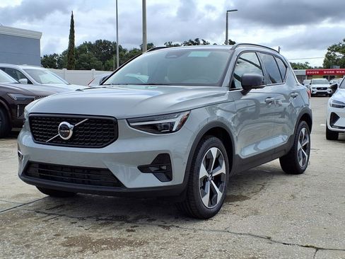 New 2026 Volvo XC40 B5 Plus w/ Protection Package Premier image 3