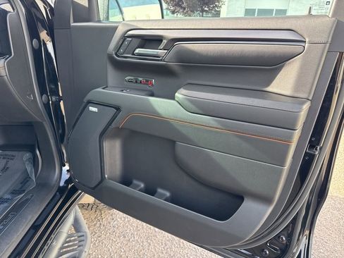 Used 2024 GMC Sierra 1500 AT4 w/ Technology Package image 29