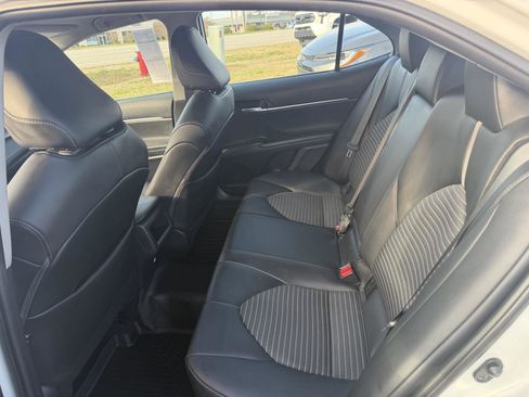 Used 2024 Toyota Camry SE w/ Convenience Package image 14