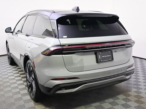 New 2026 Lincoln Nautilus Reserve w/ Jet Appearance Package image 4