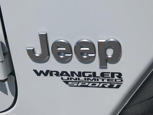 Used 2019 Jeep Wrangler Unlimited Sport S AWD/4WD image 10