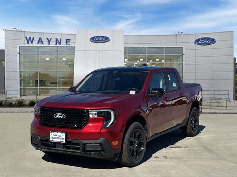 New 2026 Ford Maverick Lariat w/ Black Appearance Package image 2