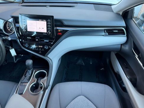 Used 2022 Toyota Camry LE FWD image 23