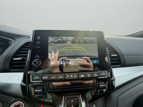 Used 2023 Honda Odyssey Sport image 18