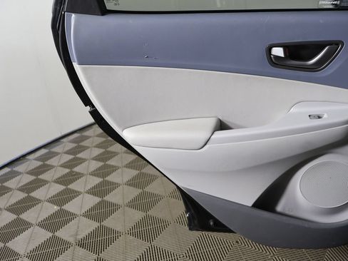 Certified 2021 Hyundai Kona Limited FWD image 21