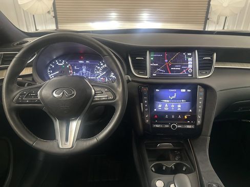 Used 2019 INFINITI QX50 Essential w/ Sensory Package image 23