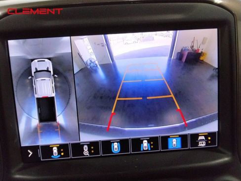 Used 2023 Chevrolet Silverado 2500 High Country w/ Technology Package image 22