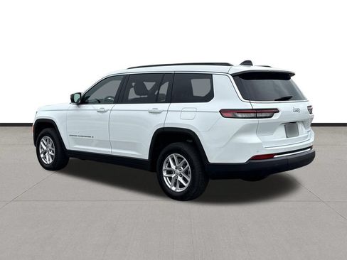 Used 2025 Jeep Grand Cherokee L Laredo RWD image 7