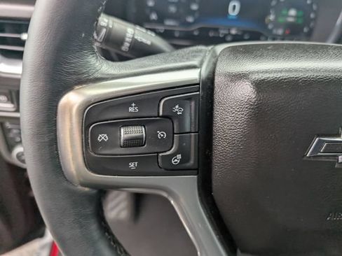 Used 2022 Chevrolet Tahoe Z71 w/ Luxury Package AWD/4WD image 17