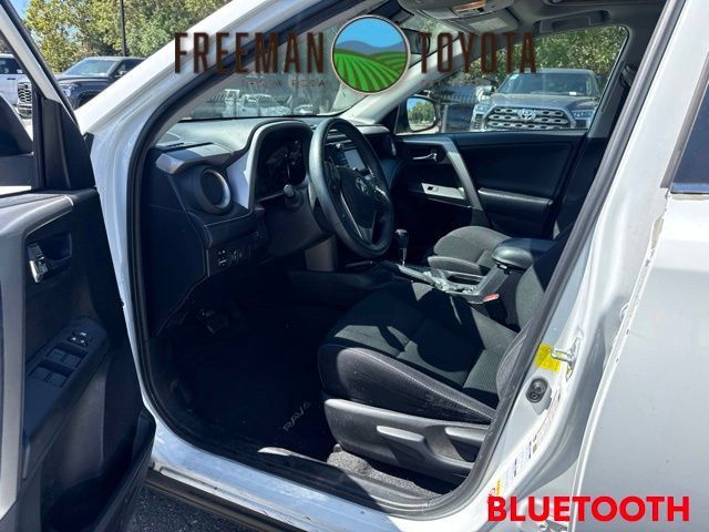 Used 2017 Toyota RAV4 XLE w/ Plus Extra Value Package AWD/4WD image 7