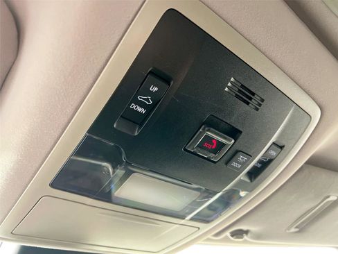 Used 2022 Lexus RX 350L Premium w/ Premium Package image 13