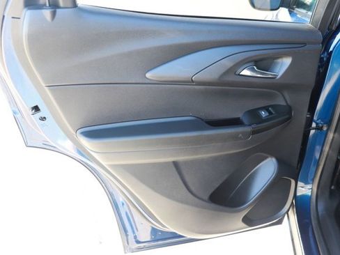Used 2023 Chevrolet TrailBlazer LT image 11