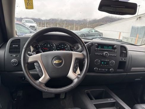 Used 2014 Chevrolet Silverado 2500 LT w/ Interior Plus Package image 13
