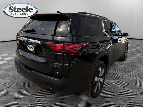 Used 2023 Chevrolet Traverse LT w/ LT Premium Package image 5
