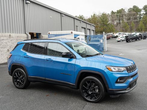 New 2026 Jeep Compass Latitude image 11