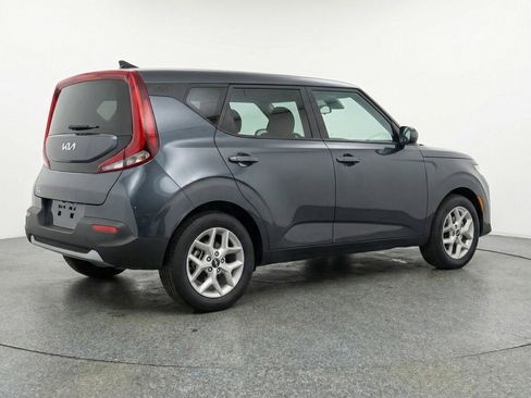 Used 2025 Kia Soul LX w/ LX Technology Package image 9