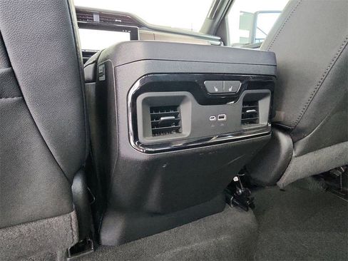 Certified 2025 GMC Sierra 2500 AT4 w/ AT4 Premium Plus Package image 22