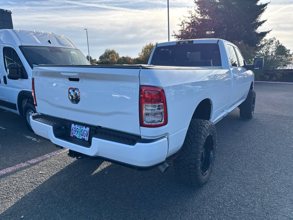 Used 2024 RAM 3500 Big Horn w/ Sport Appearance Package AWD/4WD image 12