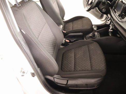 Used 2019 Kia Rio S image 12