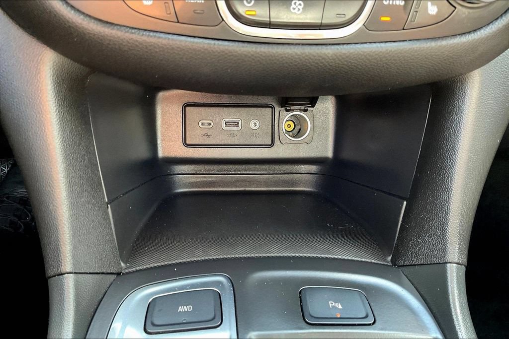 Used 2024 Chevrolet Equinox LT AWD/4WD image 19
