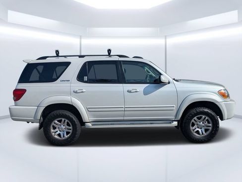 Used 2006 Toyota Sequoia Limited AWD/4WD image 2