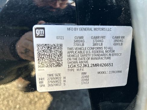 Used 2021 GMC Yukon XL Denali w/ Denali Premium Package image 30