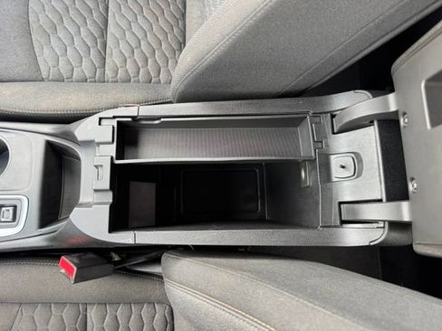 Used 2019 Chevrolet Equinox LT AWD/4WD image 16