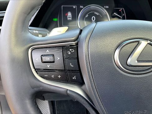 Used 2023 Lexus ES 300h w/ Premium Package image 23