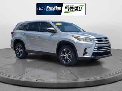 Used 2019 Toyota Highlander LE