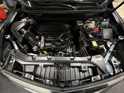 Used 2025 Cadillac XT5 Premium Luxury image 32