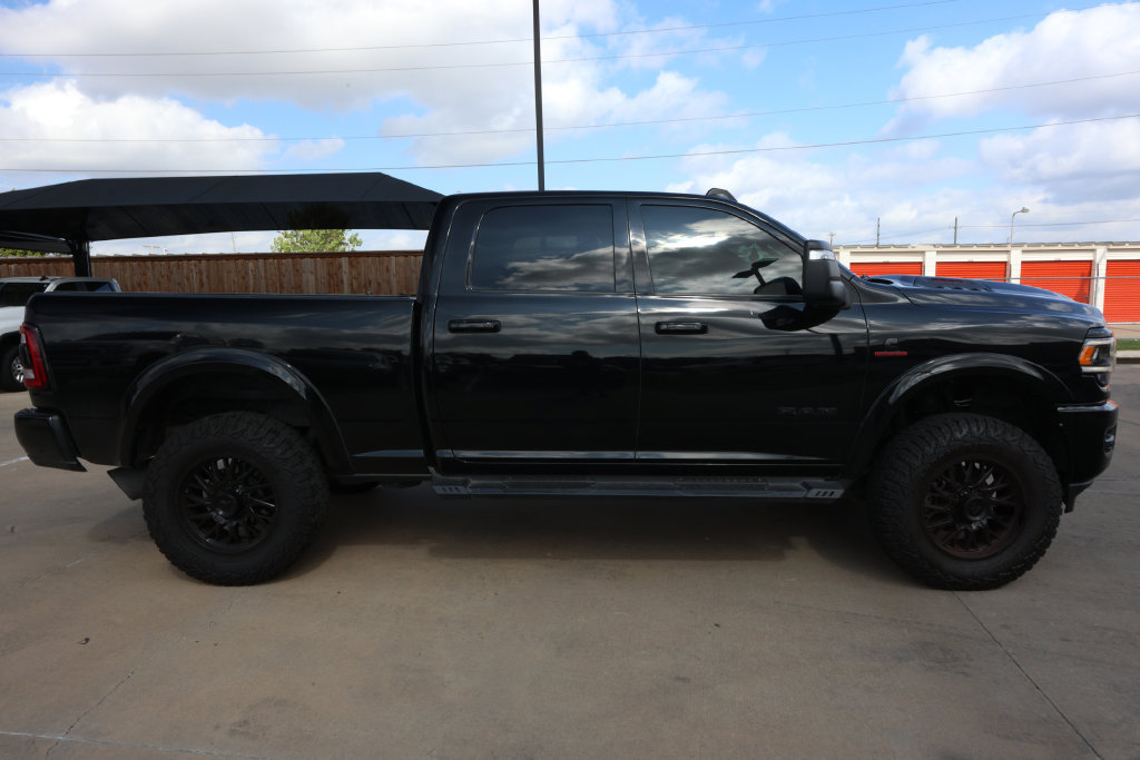 Used 2023 RAM 2500 Laramie w/ Night Edition AWD/4WD image 4