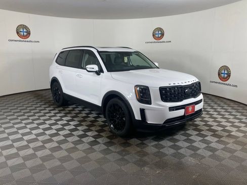 Used 2021 Kia Telluride EX w/ EX Premium Package AWD/4WD image 17