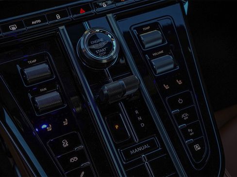 New 2026 Aston Martin V8 Vantage Roadster image 28