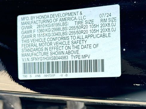 Used 2025 Honda Pilot Sport image 36