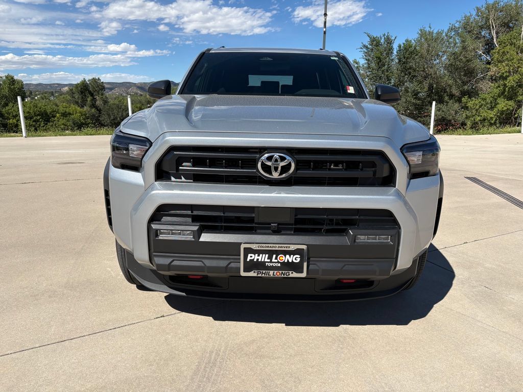 Used 2026 Toyota 4Runner SR5 AWD/4WD image 2