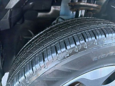 Used 2018 Jeep Renegade Sport w/ Power & Air Group image 12