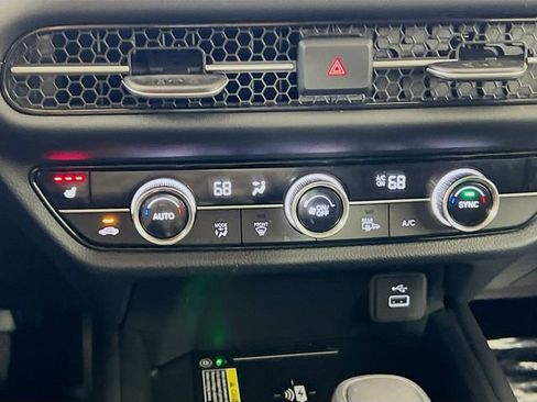 Certified 2025 Honda HR-V EX-L image 17